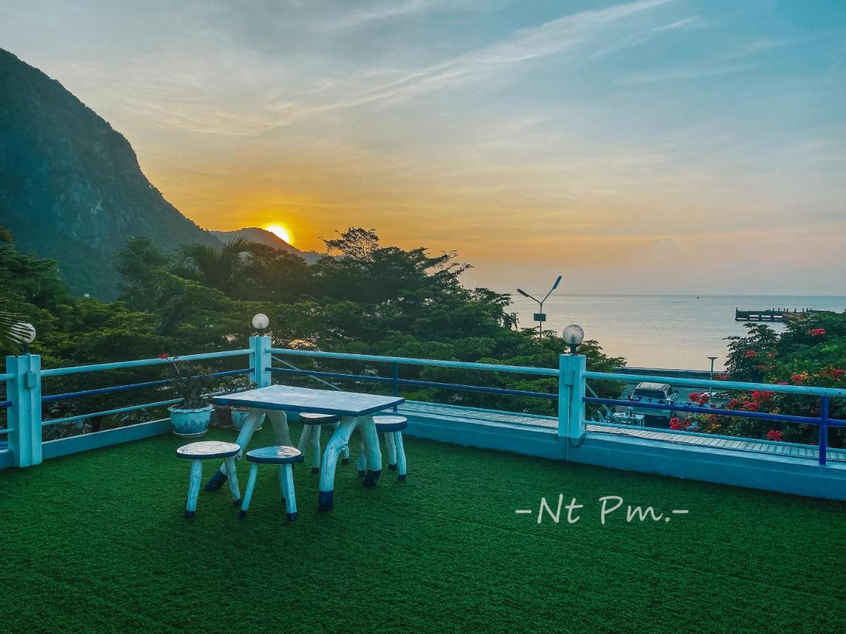 ฟ้าทะลายโจรรีสอร์ท Prachuap Khiri Khan Exteriör bild